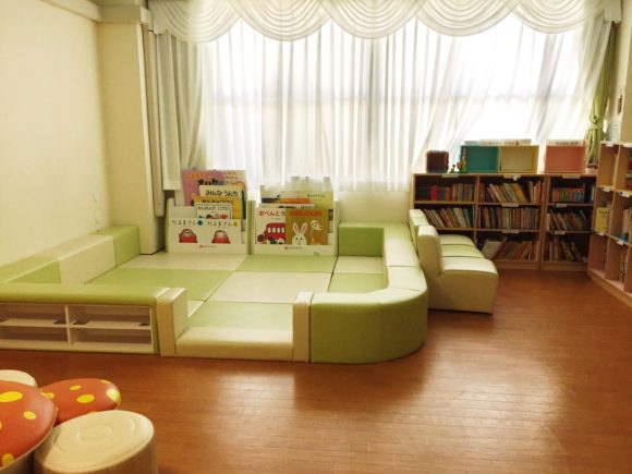 筑波附属図書室