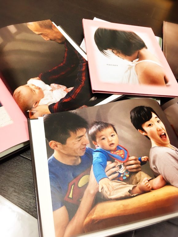 さりげない日常の風景を切り取ったような写真が魅力『写真DE絵本(普段着編)』