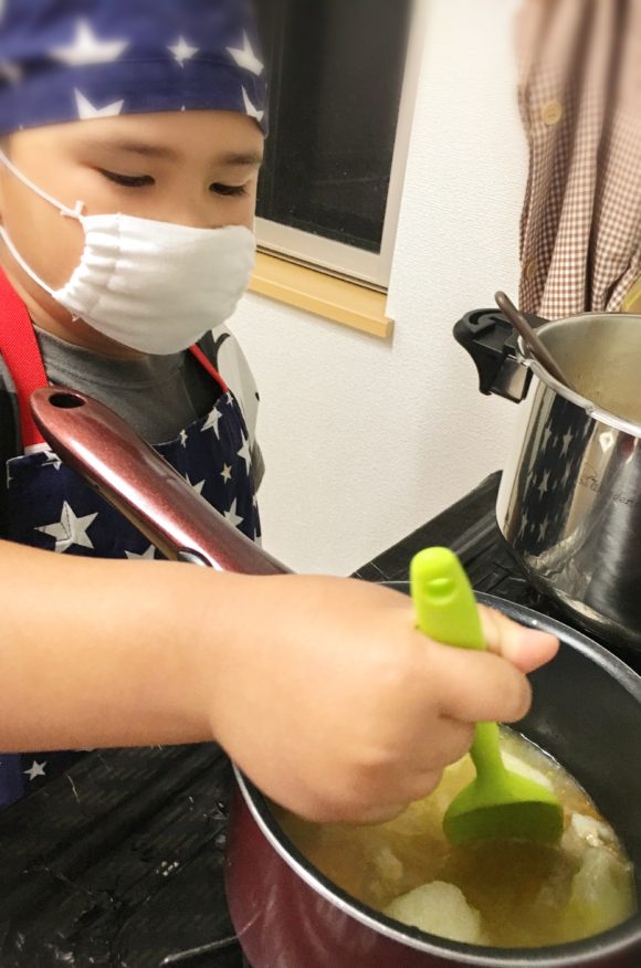 キャベツのカレー作り