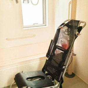 浴室にリフトも完備、入浴サービスも提供